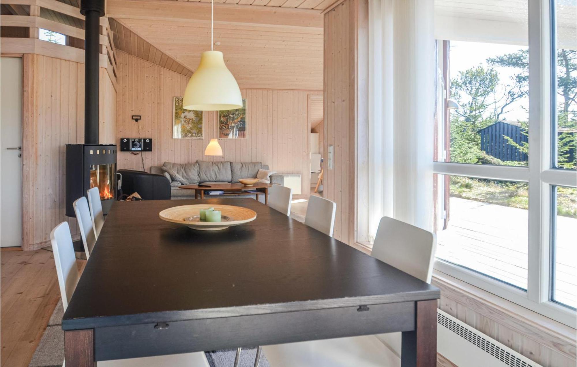 4 Bedroom Pet Friendly Home In Fjerritslev Экстерьер фото